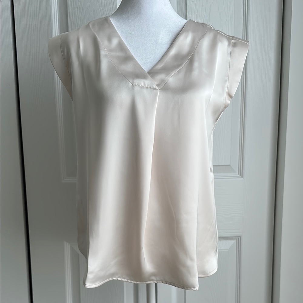 Loft Sleeveless Blouse